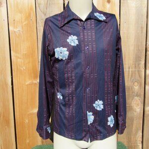 Vintage Mar Vista Hawaiian Flower Long Sleeve Button Up Shirt Size Medium?